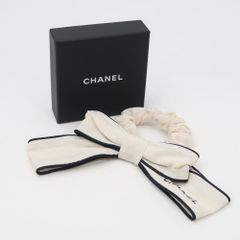 未使用 CHANEL シャネル AA8814 B09956 NL897 シュシュ エクルー ブラック ヘア アクセサリー レディース AM5680W3 