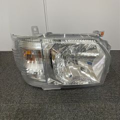中古美品 200系 ハイエース 純正 左ヘッドライトASSY 割れなし