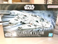 バンダイ 1/144 ミレニアム･ファルコン EP9 プラモデル スターウォーズ（新品　在庫品）