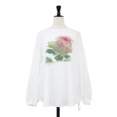 【新品】STRAWBERRY-FIELDS ストロベリーフィールズ Tシャツ ホワイト 白 サイズ:2(M) / 24秋冬 ローズ プリント 長袖 Ｔシャツ / ロングスリーブ クルーネック コットン / 日本製 / トップス カットソー【レディース】のサムネイル