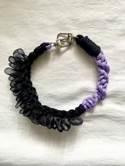 パラコード　スマホ　ハンドストラップ　ハンドメイド　フリルリボン　パープル