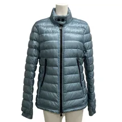 ⭐︎即納⭐︎MONCLER ネイビー ライトダウンコート　付属の収納袋&ハンガー付き ⭐︎即納⭐︎MONCLER ネイビー ライトダウンコート 付属の収納袋