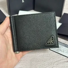 2025年最新】prada マネークリップの人気アイテム - メルカリ 2025年最新】prada マネークリップの人気アイテム - メルカリ