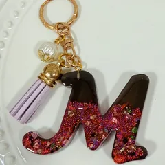 イニシャルキーホルダー レジン  P-16 「M」