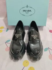 2024年最新】prada ローファー 37の人気アイテム - メルカリ