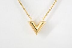 【正規品】美品 エセンシャルＶネックレス　ゴールド　ＯＢ０２３３　首周り約４５ｃｍ  ＬＯＵＩＳ　ＶＵＩＴＴＯＮ ヴィトン