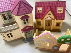 Sylvanian Families(シルバニアファミリー) 火災 入ってくる 2 ステイハウス 幼稚園 二階建ての家 ソファ うさぎ まとめ売り