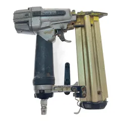κκMAKITA マキタ 常圧エア仕上釘打ち AF501 グレーのサムネイル