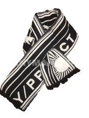 Y. Project ブラック ホワイト Pillow マフラー Y. Project ブラック ホワイト Pillow マフラー