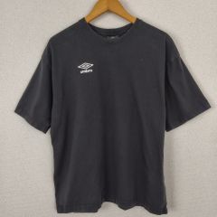韓国限定 UMBRO×ASAHI】クリスピータスラン 半袖ピステ - メルカリ
