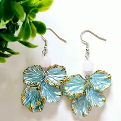 ローズクォーツのハーフムーンピアス★天然石★ピンク★ブルー★イヤリング変更可