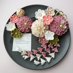 つまみ細工の髪飾り　くすみピンク　成人式　卒業式　七五三【No.30】