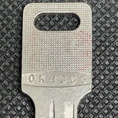 オフィス家具　鍵　中古　オカムラ　OK4365　書庫　ロッカー　デスク　メーカー純正