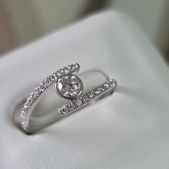 ダイアモンドリング　K18WG　ダイアモンド0.59ct　＃13