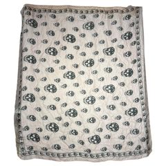 ALEXANDER MCQUEEN(アレキサンダーマックイーン) Stole with skull design スカル 総柄 ストール ピンク×ブラック