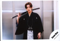 Snow Man 20年 Johnnys' IsLAND STOREアクリルスタンドⅡオフショット 目黒蓮 公式写真 *1枚