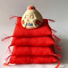 nyamo サテン 赤✤六角ミニ飾り座布団 約10cm 7点 nyamo様専用 サテン 赤✤六角ミニ飾り座布団 約10cm 7点 - メルカリ