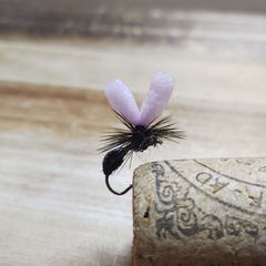 ■ELK■　アント　パラシュート　エアロポスト　4本　完成品フライ　フライフィッシング　ドライフライ