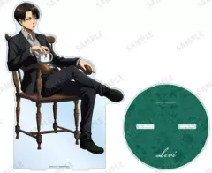 【中古】アクリルスタンド・アクリルパネル リヴァイ・アッカーマン 描き下ろしイラスト ティータイムver. 特大アクリルスタンド 「進撃の巨人 ～兵士たちのティータイム～ in アニメイト」