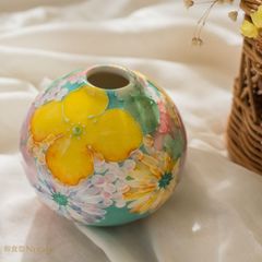 新品ゆずりは工房　瀬戸焼手描き　彩優花　丸花入花瓶 生け花花器　玄関事務所インテリア　結婚プレゼント贈物　母の日