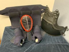 南蛮襟、鉄小鰭の珍しい胴 具足 江戸時代 戦国時代 本歌 侍 武士 等身大 南蛮襟、鉄小鰭の珍しい胴 具足 江戸時代 戦国時代 本歌 侍 武士 等身