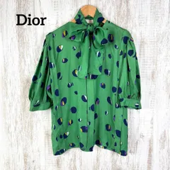 2025年最新】シルク100 ブラウスの人気アイテム - メルカリ