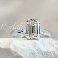 エメラルドカット ラボダイヤモンド リング1.01 cts - メルカリ