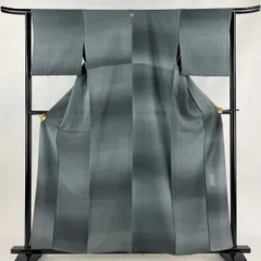 値下げ!斉藤三才サワーグリーン飾り紋入色無地 値下げ!斉藤三才サワーグリーン飾り紋入色無地