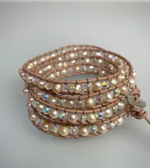 淡水パール ＆ クリスタル ミックス × ベージュレザー 4連ラップ ブレスレット