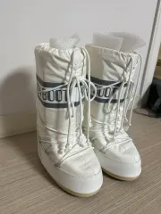 2025年最新】moonbootの人気アイテム - メルカリ