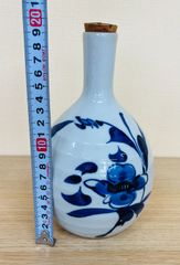 酒瓶　一輪挿し　花瓶