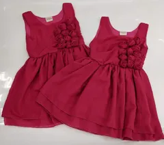 姉妹コーデ おそろい サイズ違い 濃い ピンク ワンピース コサージュ風 バラ チュール サイドファスナー 発表会 結婚式 100 120 2着セット 古着 USED