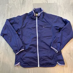 506　NIKE　ナイキ　ウインドブレーカー　ジップアップジャケット　紫　レディース　Mサイズ