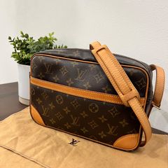 [定番美品]LOUIS VUITTON ルイヴィトン モノグラム  トロカデロ27 M51274 ショルダーバッグ  斜め掛け 男女問わず使えます