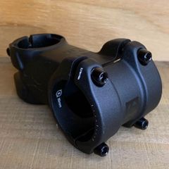 新品】Simplon 220D カーボンフラットバー 640mm - メルカリ
