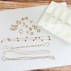 【パーツミックスセット（ゴールド系）】アクセサリーパーツまとめ売り・A4サイズ参考・収納ケース付き