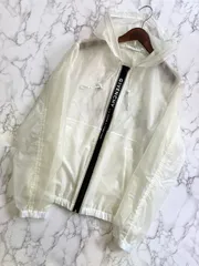 GIVENCHY (ジバンシィ) ロゴプリント ウィンドブレーカー アウター ナイロンジャケット PAWNSHOPRiZ  パウンショップリズのサムネイル