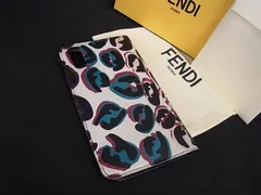 □美品□ FENDI フェンディ ズッカ柄 レザー iPhoneX / XS 対応