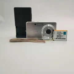 FUJIFILM【 finepix J10】シルバー 新品バッテリー付き FUJIFILM FINEPIX J10 シルバー Fujifilm FinePix J10 (Silver