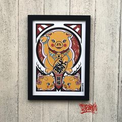 尾九 開運イラスト 財運アップ 金色 招き豚 A4サイズ フレーム付き
