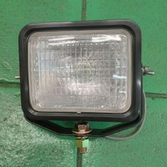 コマツ 作業灯 WA100 WA200 6個セット バラ売り可 - メルカリ コマツ 作業灯 WA100 WA200 6個セット バラ売り可 - メルカリ