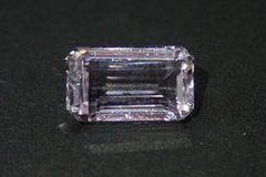 天然クンツァイト 1.398ct 約5mm×8mm ソーティング付き！