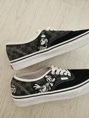 VANS(バンズ) オーセンティック Disney(ディズニー) 100 記念日 コラボ