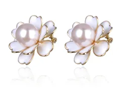 イヤリング レディース 花 大粒パール 白 ホワイト ジュエリー アクセサリー シンプル カジュアル 大人 ワンポイント 女性用