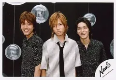 【中古】生写真(ジャニーズ) NEWS/内博貴・山下智久・錦戸亮/横型・衣装黒.白・笑顔/公式生写真