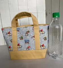 三角マチのちっちゃいトートバッグ　カウボーイ柄