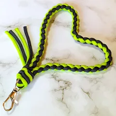 スマホストラップ カメラストラップ  ハンドストラップ パラコード ギフト  黒 クロ ブラック 蛍光 グリーン 緑