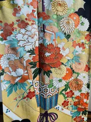 着物 黒留袖 正絹 / 黒色系 ブラック系 / 五つ文 草花文 紫陽花 身丈約150cm 裄丈約62.5cm 袖幅56.5cm 後幅28.5cm 前幅22.5cm TCS着物 W41