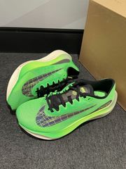 Nike Zoom Fly 5 快適で通気性があり、耐摩耗性と衝撃吸収に優れたローカットのカジュアルランニングシューズ、男女兼用、グリーン DZ4783-304