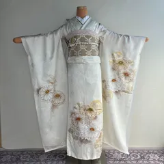 最終値引き〈成人式間に合います〉白地 くすみ花柄 振袖 新品 新作 成人式 フルセット サイズオーダー ぴったりのサイズで仕立ててお届けします